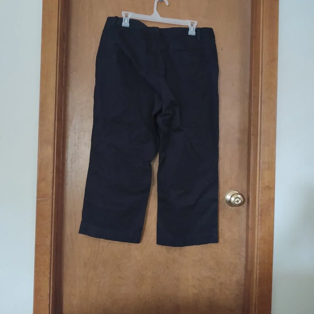 GAP WOMEN'S SIZE 14 BLACK WIDE LEG CROPPED TROUSER PANT DOUBLE BUTTON KHAKI PANT - Picture 6 of 6